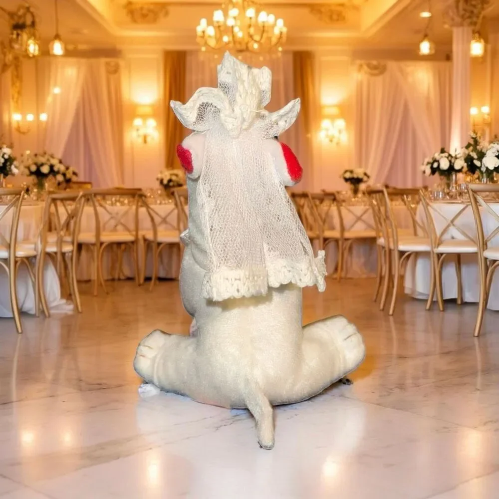 2007 Target Bullseye Wedding Bride Lace Veil Stuffed Animal Plush  P64